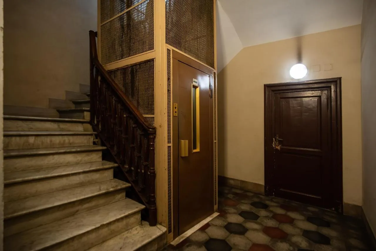 Ludovisi Apartment ローマ