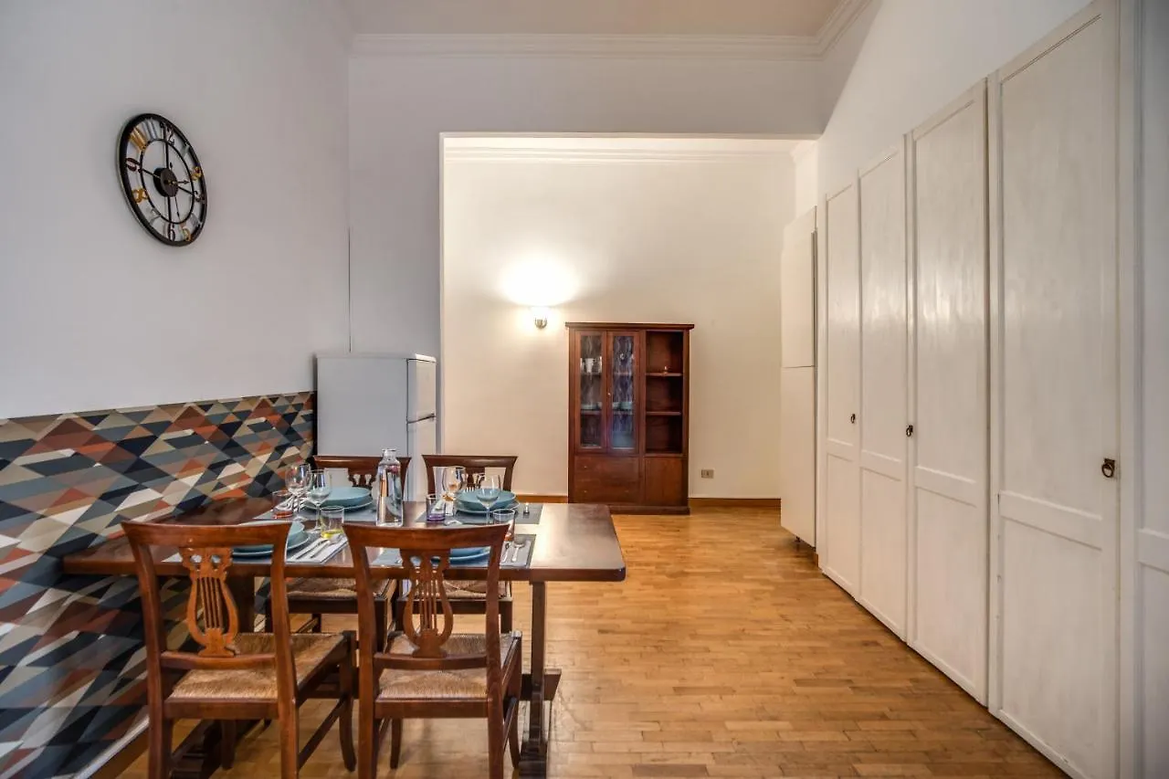 Ludovisi Apartment ローマ